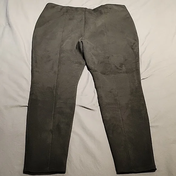 Chico's Black Straight Leg Pants - Picture 11 of 12